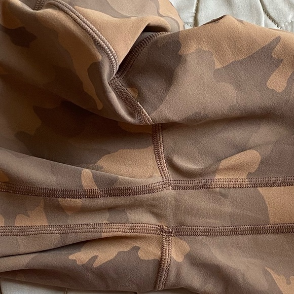 Lululemon Align Pants with Pockets - Picture 4 of 5